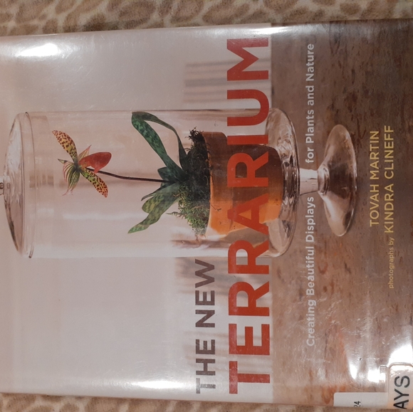 Plant book THE NEW TERRARIUM  CREATING BEAUTIFUL DISPLAYS FOR PLANTS AND NATURE - Picture 3 of 13